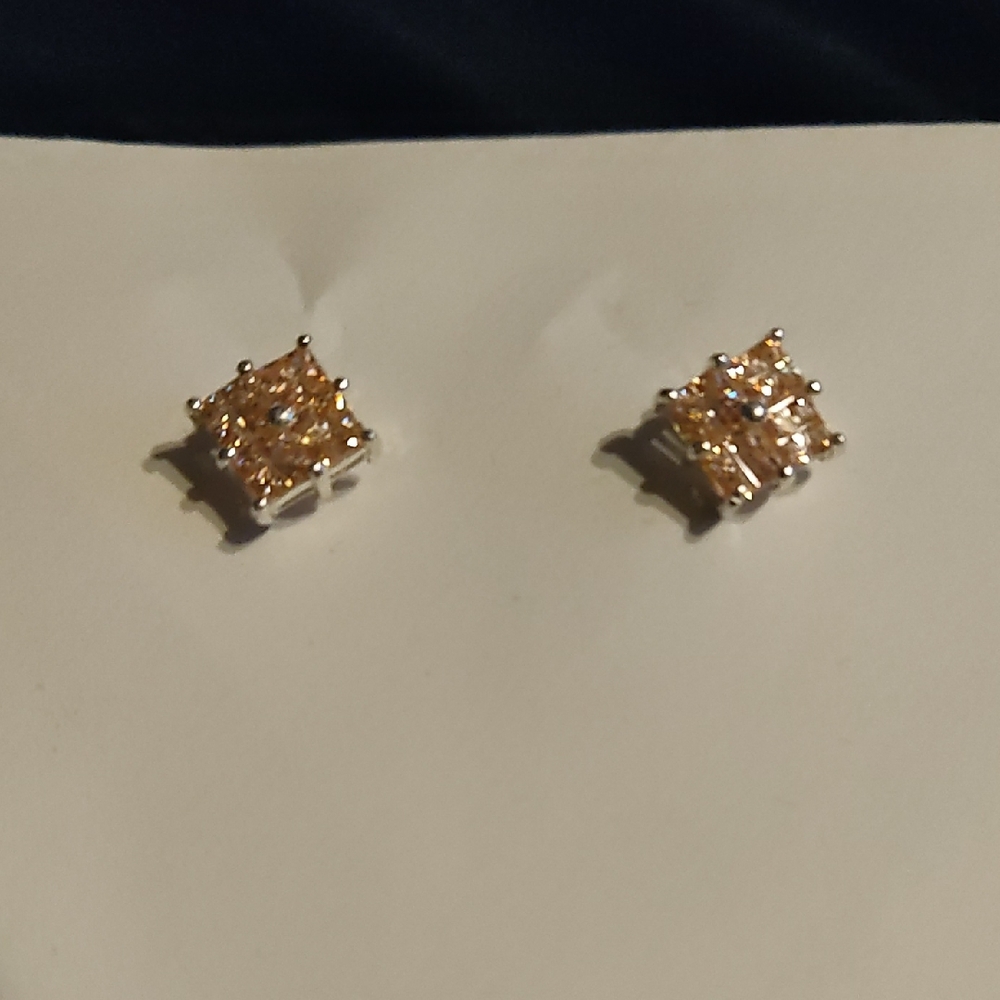 New Sterling silver Pink Stone Stud Earrings